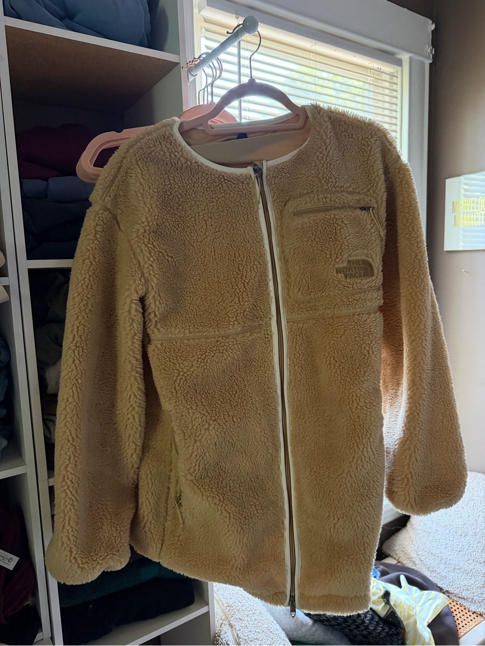 [The North Face] Light Tan Sherpa Zip Jacket - Picture 4 of 6